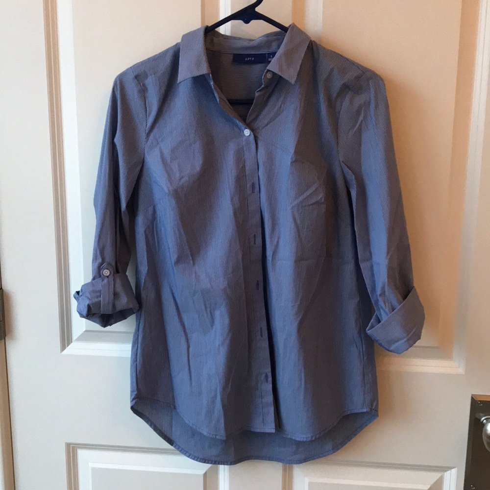 Fitted Pin Striped Blue and White Apt 9 Shirt